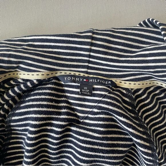 2000’s Tommy Hilfiger Spell Out Striped Zip Up Hoodie Women’s
Size XS (TP/XP) - Picture 8 of 12